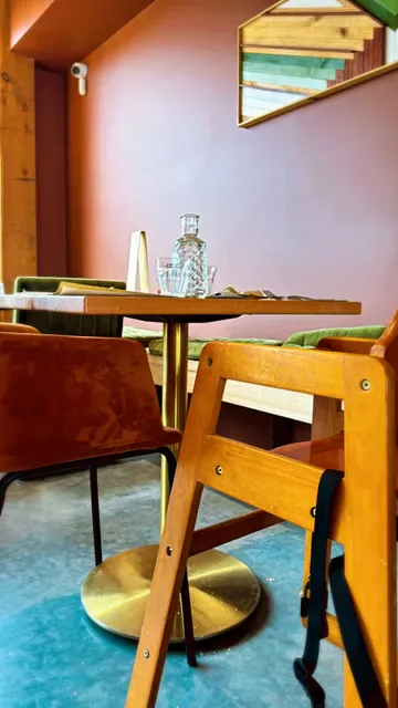 Lamezleighs Coffee House & Eatery