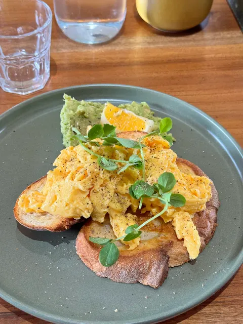 Lamezleighs Coffee House & Eatery