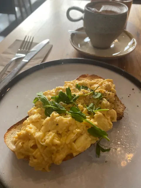 Lamezleighs Coffee House & Eatery
