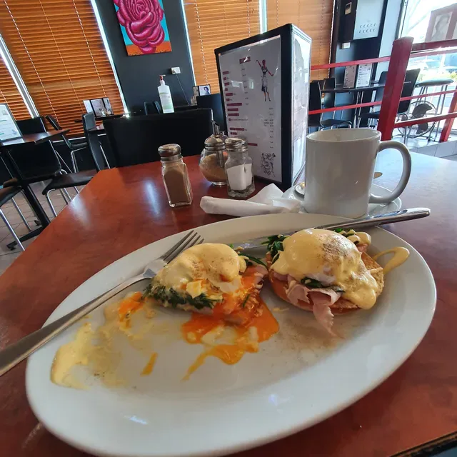 Claudia's Cafe