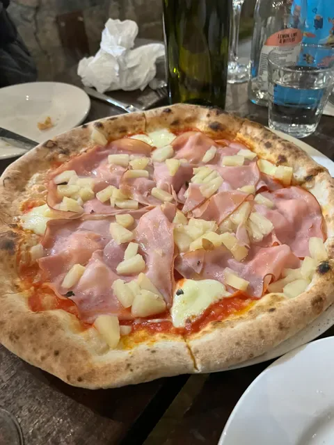 Bastoni Pizzeria
