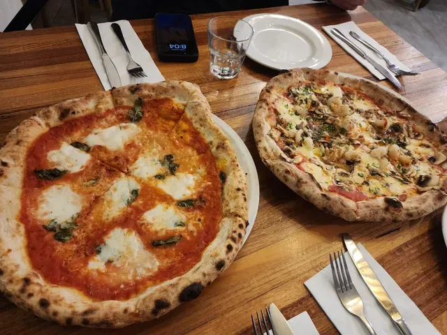 Bastoni Pizzeria