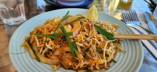 Thai by the Lake
