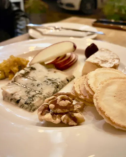 Ford Street Enoteca (formerly Ox and Hound Bistro)