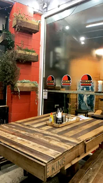 Island Burger Bar