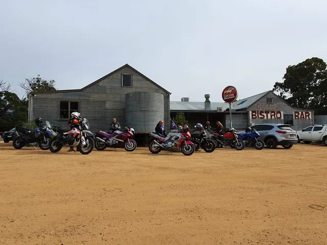 Barney's Bar & Bistro
