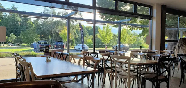 Porepunkah Pub