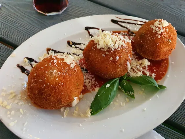 Pier Front Pizzeria