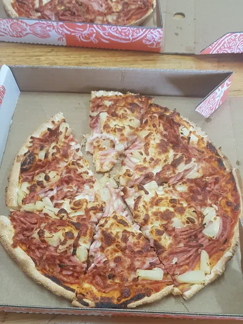 Cliffe's Cafe & Pizza