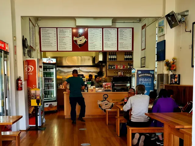 Cliffe's Cafe & Pizza