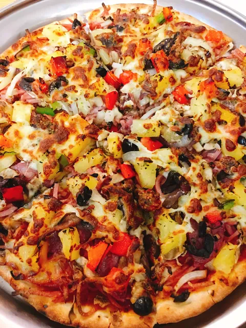 Cliffe's Cafe & Pizza