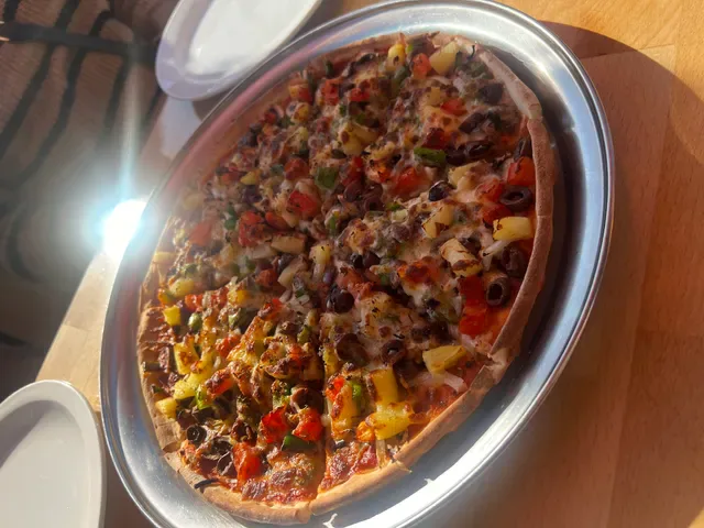 Cliffe's Cafe & Pizza