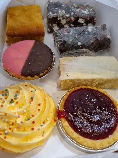 Rolling Pin Pies & Cakes