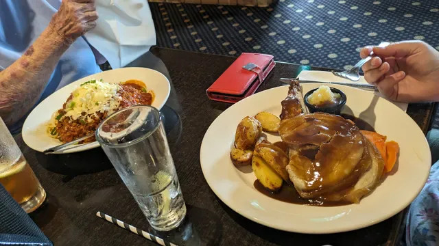 Riddells Creek Hotel