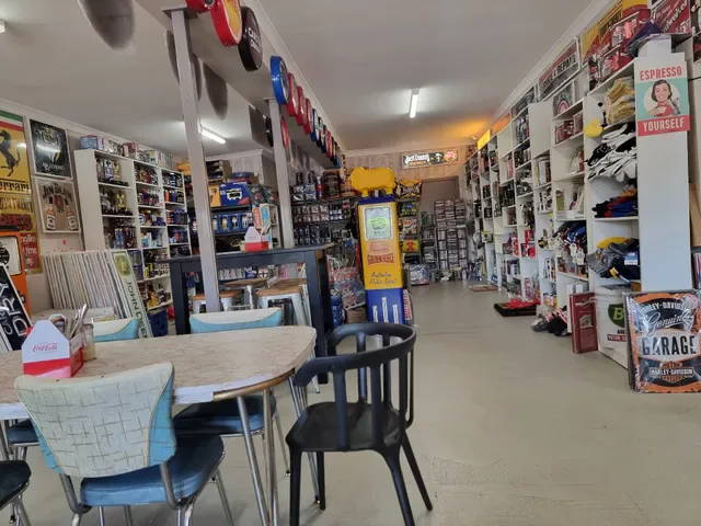 Pickers Cafe and Collectibles