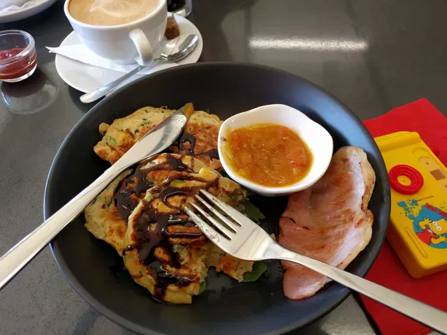 Pickers Cafe and Collectibles