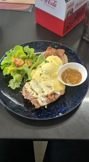 Pickers Cafe and Collectibles