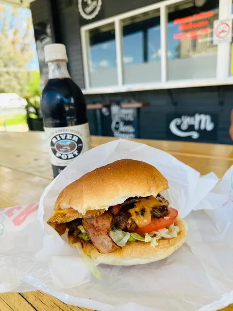 Burger Me Seymour