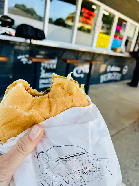 Burger Me Seymour