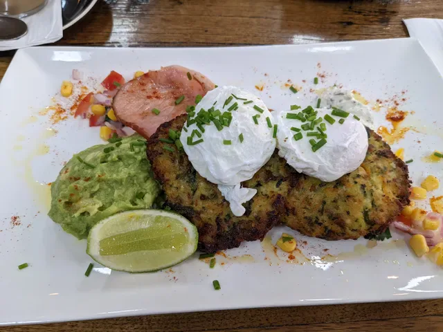 Little Stones Cafe