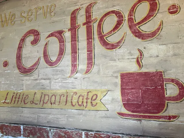 Little Lipari cafe