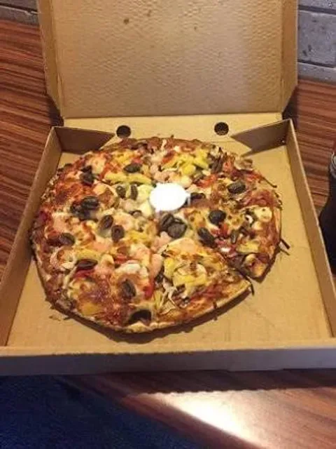 Riviera Pizza Restaurant