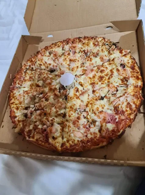 Riviera Pizza Restaurant