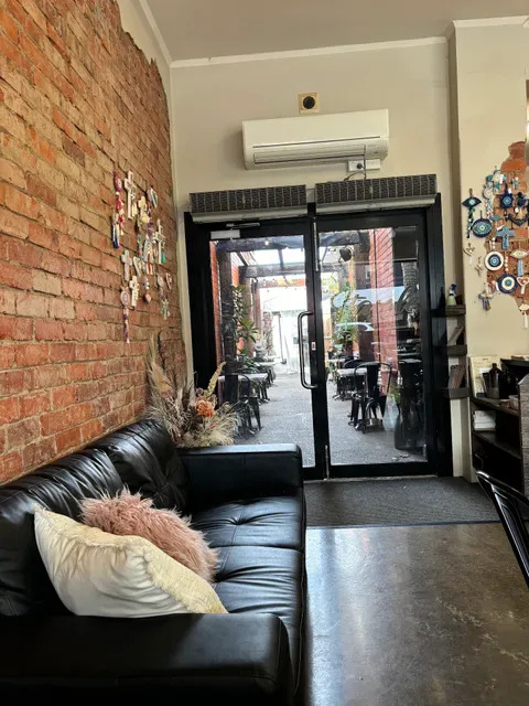 Stanley's Cafe / Restaurant