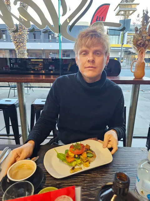 Stanley's Cafe / Restaurant
