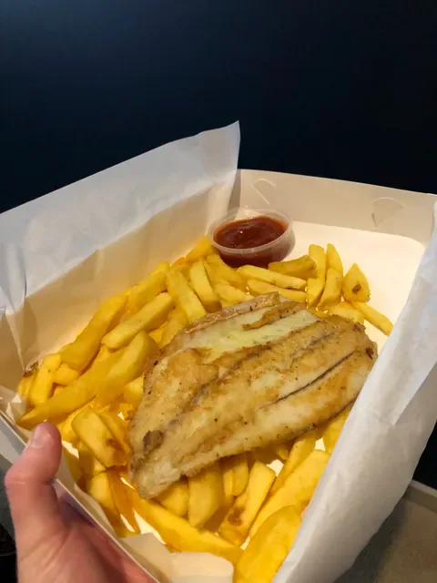George & Kids Fish & Chips