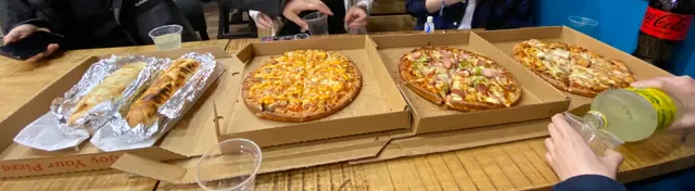 Pizza Hood
