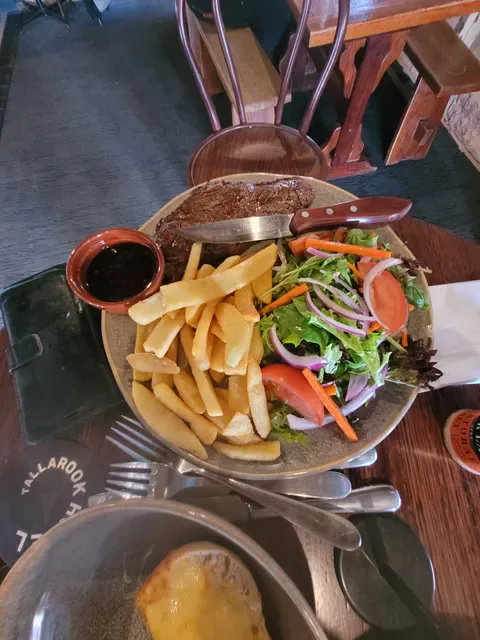 Tallarook Hotel
