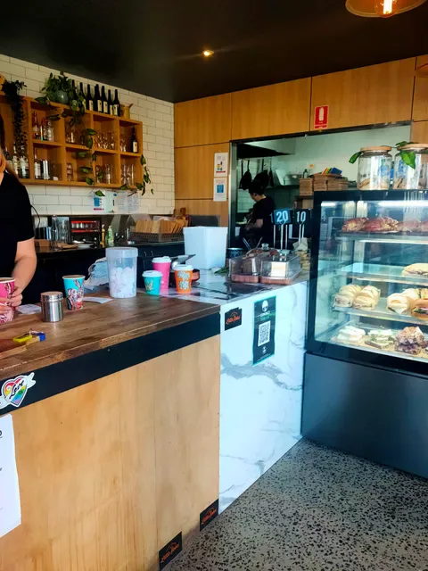 The Bird & The Wolf Cafe