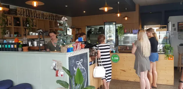 The Bird & The Wolf Cafe