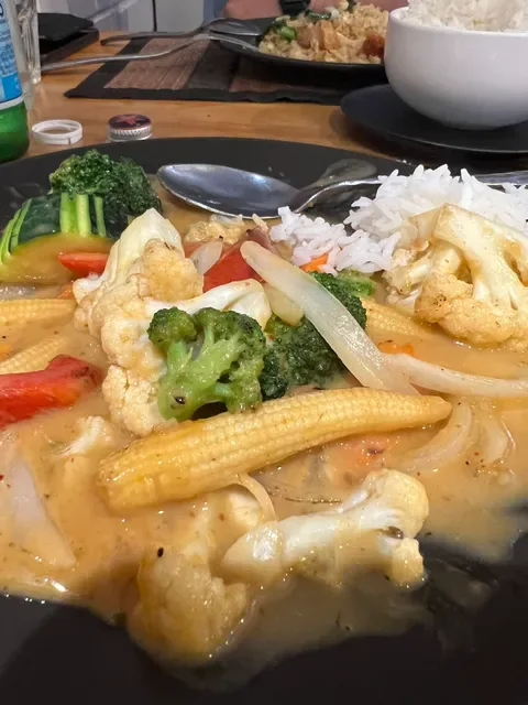 HugSiam Thai