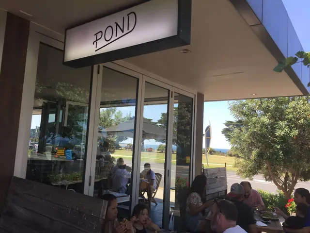 Pond Cafe