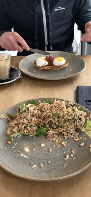 Pond Cafe