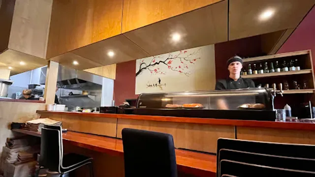 Roku Den