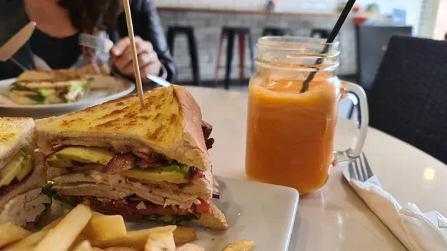 Sandbah Cafe