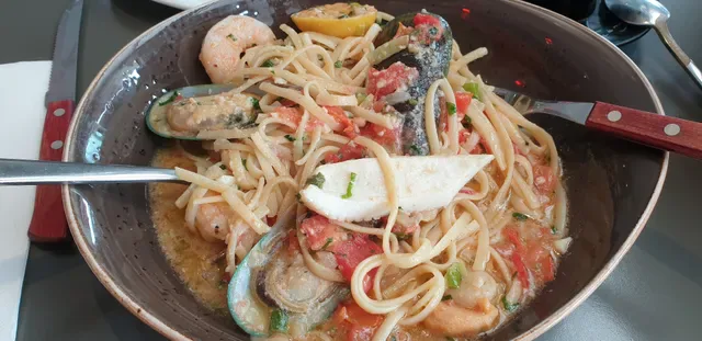 Dal Mondo Restaurant & Function Centre