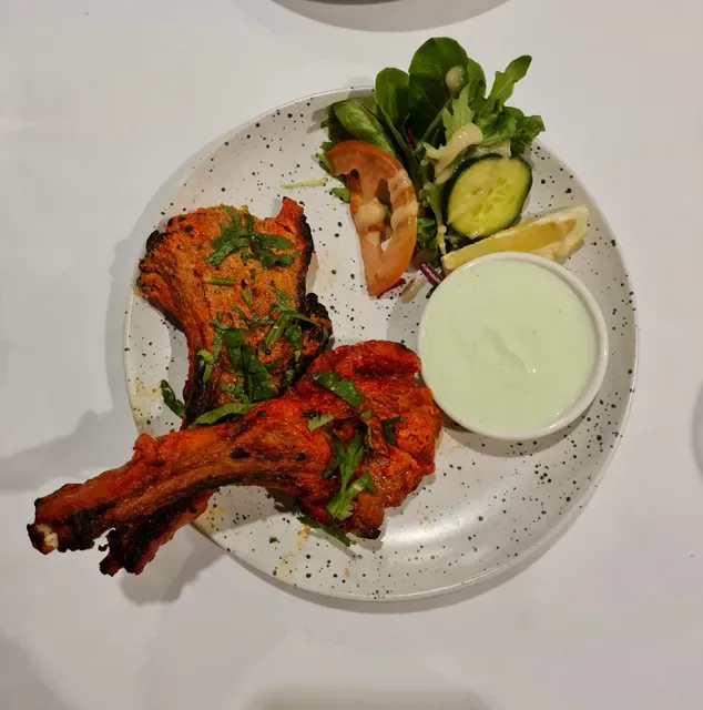 Sari's Restaurant