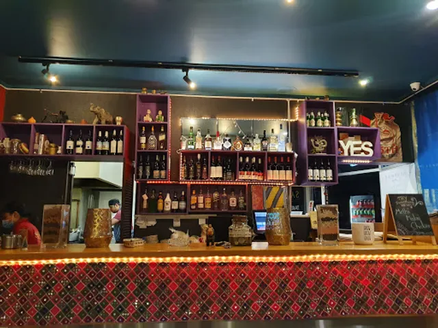Sari's Restaurant