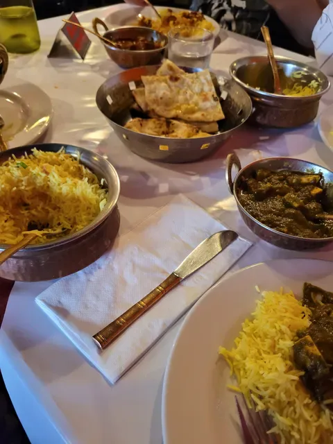 Sari's Restaurant