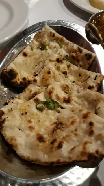 Sari's Restaurant