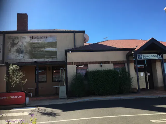 Hogan's Cafe & Bar Restaurant