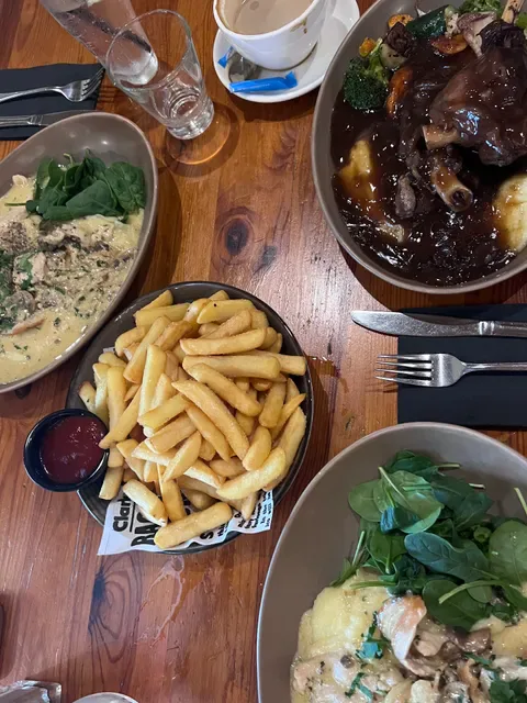 Hogan's Cafe & Bar Restaurant