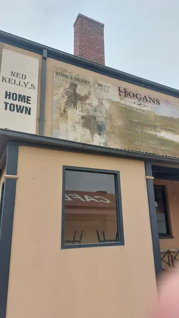 Hogan's Cafe & Bar Restaurant