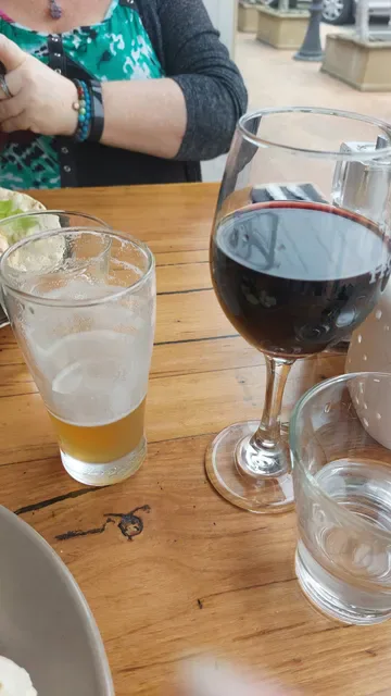 Hogan's Cafe & Bar Restaurant