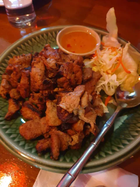 Torng Bai Thai Restaurant