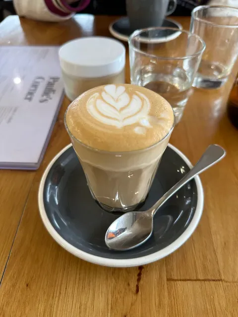 Paulie's Corner Cafe
